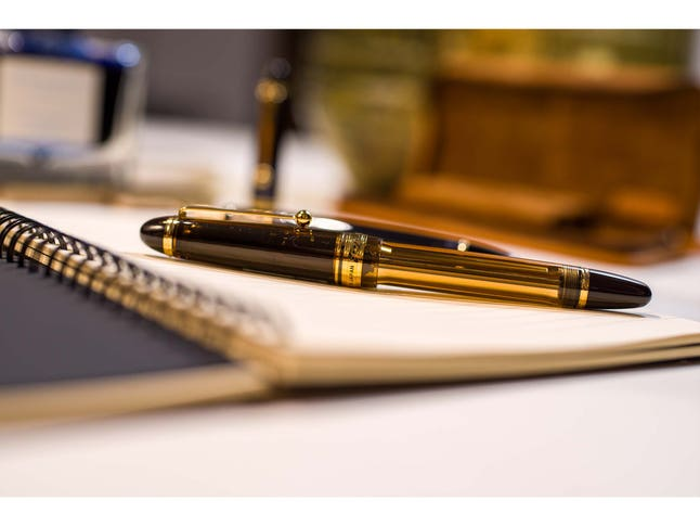 Pilot Custom 823 Transparent Amber